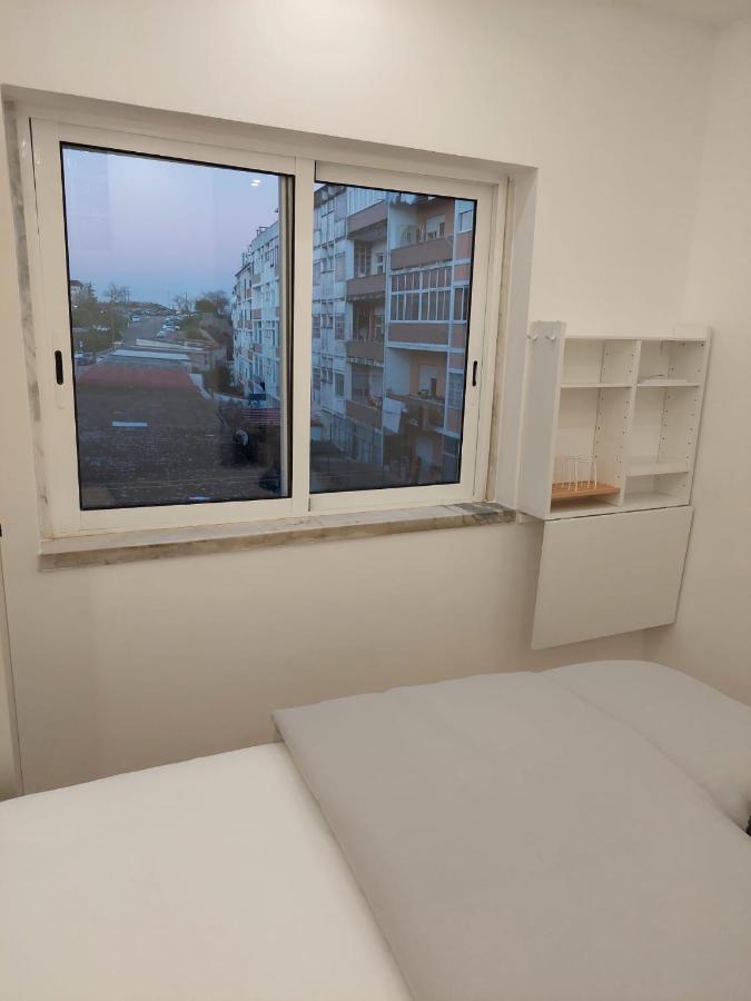 Lisbon South Bay Rooms Almada Exterior foto