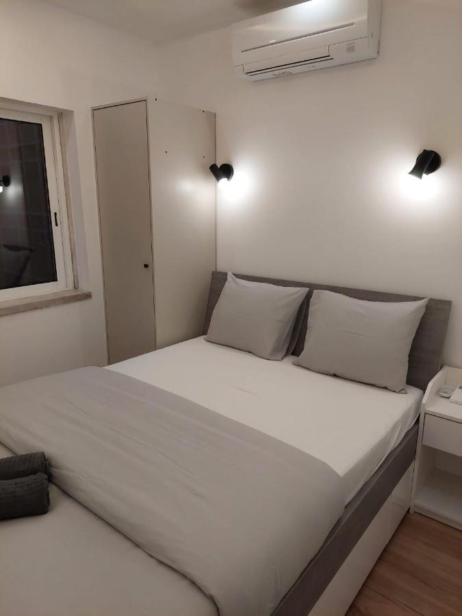 Lisbon South Bay Rooms Almada Exterior foto
